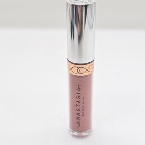 New without box - Anastasia Beverly Hills Lip Gloss - Soft Pink